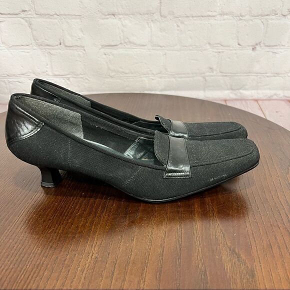 9N STUART WEITZMAN kitten heel square toe pumps Guc - Picture 11 of 11